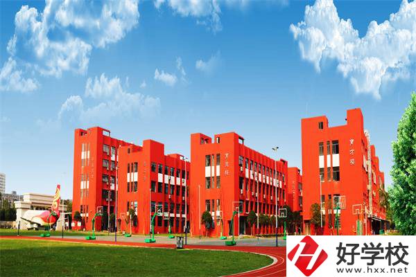 長沙開福區(qū)共有幾所中職學校？有沒有公辦的？