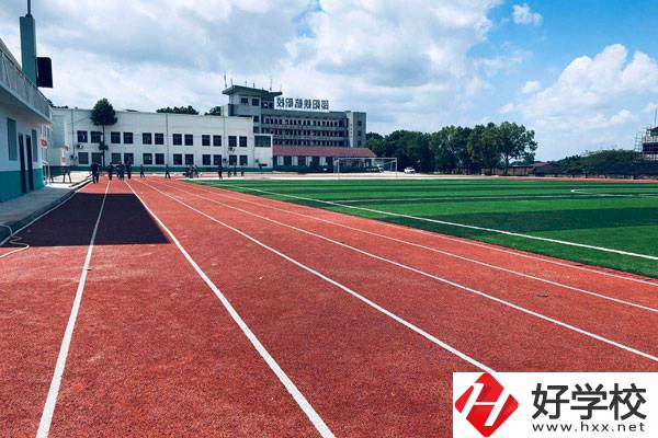 邵陽(yáng)鐵航中等職業(yè)學(xué)院的高鐵乘務(wù)專(zhuān)業(yè)怎么樣？就業(yè)前景如何？