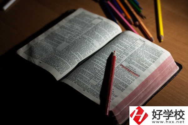 在衡陽想學(xué)廚師？這個學(xué)校不能錯過！
