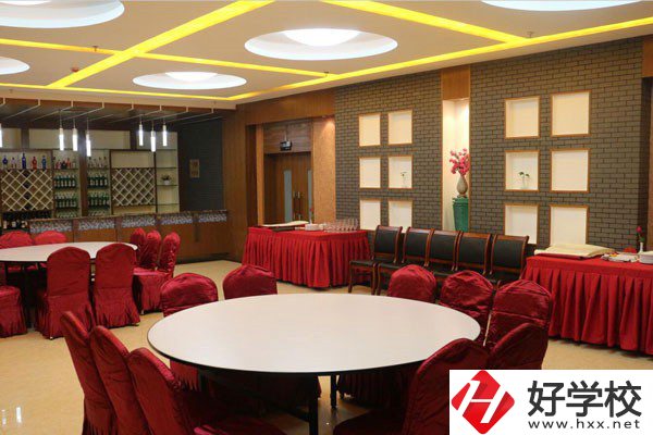 張家界旅游類中職有哪些？學(xué)校有什么特色？