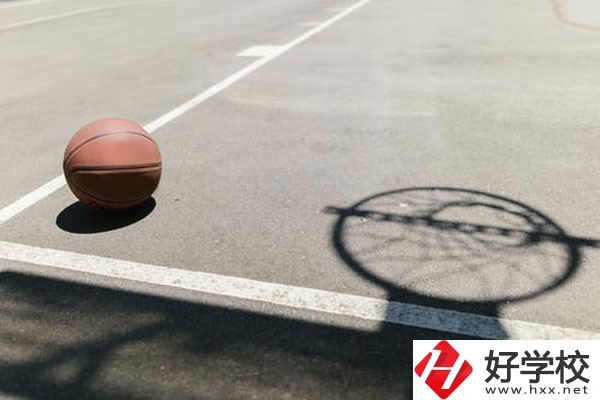 湖南省商業(yè)職業(yè)中等專業(yè)學校怎么樣？宿舍怎么樣？