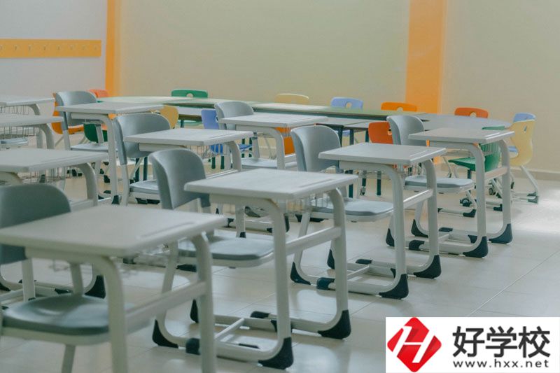 湘潭第一職業(yè)中專(zhuān)師資力量如何？學(xué)費(fèi)多少？