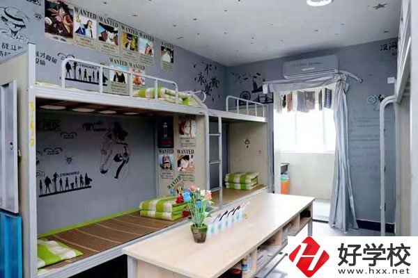 長沙湘江科技中等職業(yè)學(xué)校宿舍環(huán)境和食堂環(huán)境怎么樣？