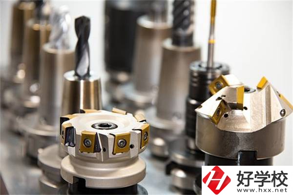 衡陽技校學(xué)什么專業(yè)比較好？