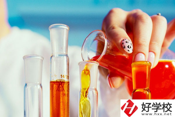 永州湘南旅游學(xué)校環(huán)境怎么樣？宿舍好不好？