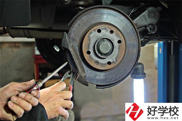湖南中職該怎么選專業(yè)？有什么專業(yè)推薦？