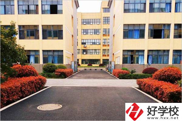 岳陽有哪所中職學(xué)校有辣條專業(yè)？該專業(yè)學(xué)了有用嗎？