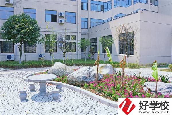 郴州技師學(xué)院辦學(xué)條件好嗎？開設(shè)有什么專業(yè)？