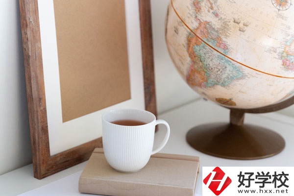 永州第二技工學(xué)校怎么樣？學(xué)校是公辦的嗎？