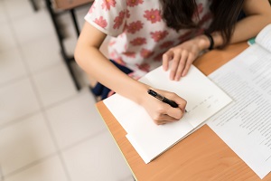 普通專升本考試的前景如何？值得報(bào)考嗎？專升本學(xué)歷有什么用？